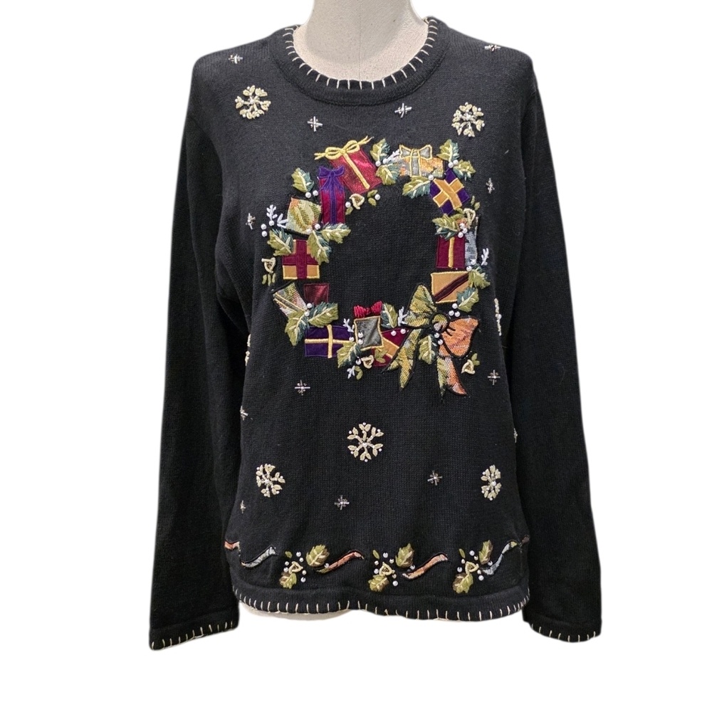 Victoria Jones Festive Black Holiday Sweater with Wreath Design